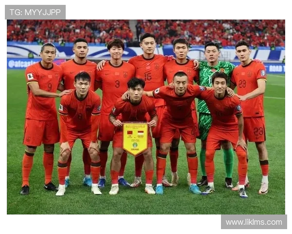 国足抵达印尼全力备战重点强化定位球攻防盯人与掩护训练 国足抵达印尼全力备战重点强化定位球攻防盯人与掩护训练